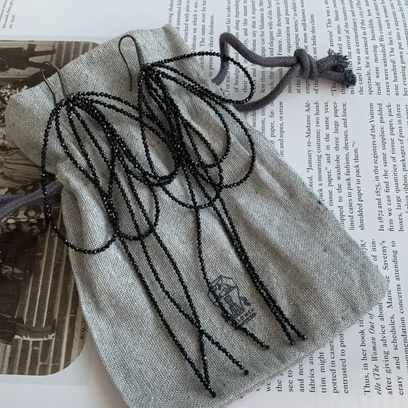 🔥❤️🔥❤️ Brunello Cucinelli Black Monili Loop Earrings 🔥❤️🔥❤️ - Picture 7 of 10